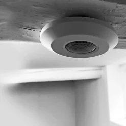 FESH SMART PIR INDE SMART SENSOR^ Smart Belysning