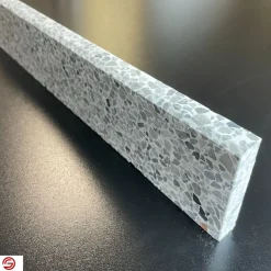 Granit.dk REYKJAVIK TERRAZZOSOKKEL 7,5X40^ Terrazzo Fliser