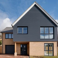 James Hardie GLAT HARDIEPLANK 8 X 180 X 3600 MM ANTRACITGRÅ^ Facadebeklædning
