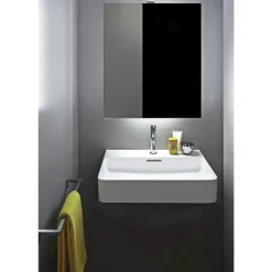 Laufen BASE SPEJLSKAB HØJREHÆNGT M. LYS OG STRØMUDTAG EU IP 44 HVID 60 X 70 CM Online
