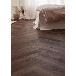 NOVEGO SILDEBEN SMOKED OAK VINYLGULV MØRKEBRUN^ Vinylgulve