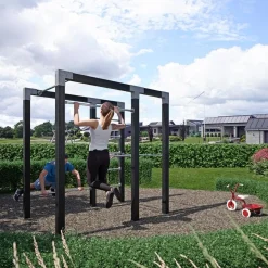 Plus OUTDOOR FITNESSSTATIV 220 X 138 X 210 CM SORT Hot