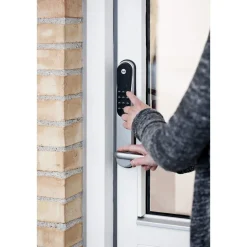 Ruko GLYNGØRE ROYAL YALE DOORMAN VENSTRE^ Elektroniske Låse