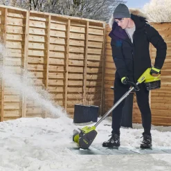 Ryobi SNESLYNGE AKKU 25 CM MED BATTERI OG LADER^ Fejemaskiner & Sneslynger